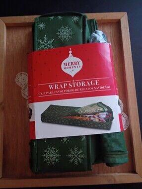 Merry Moments Wrap Storage, Green, NWT, Removable Divider & Inner Pockets